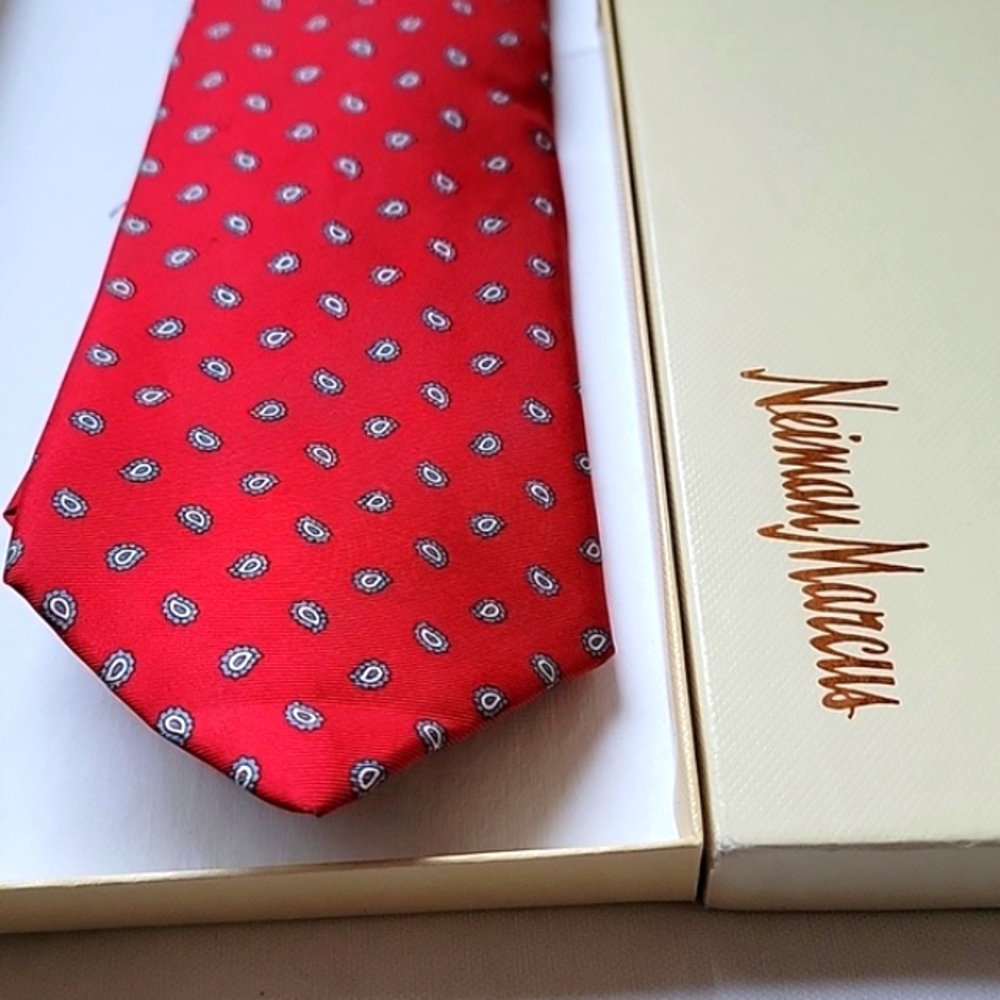 YVES SAINT LAURENT Authentic 100% Silk Red and Turquoise Paisley Necktie